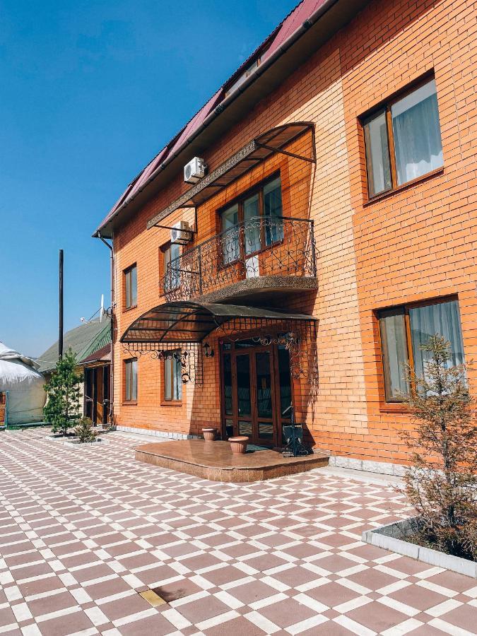Al Baraka Bed & Breakfast Hồ Borovoye Ngoại thất bức ảnh
